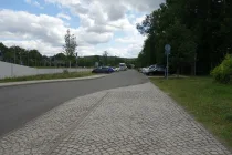 Straße hinter dem Grundstück