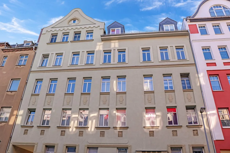 Straßenseite - Wohnung kaufen in Chemnitz - Eigentumswohnung in saniertem Altbau