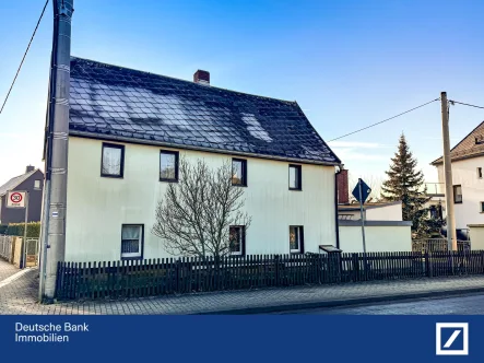 Straßenansicht - Haus kaufen in Neumark - "Willkommen in Ihrem neuen Zuhause!"Einfamilienhaus in Neumark