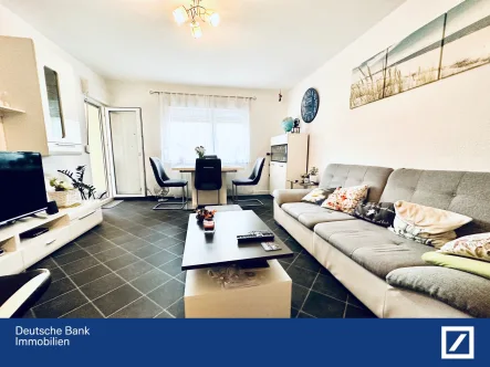 Wohn- und Essbereich - Wohnung kaufen in Markgröningen - Sonnendurchflutet - 3-Zimmer-Wohnung in ruhiger Lage mit Balkon und Außenstellplatz