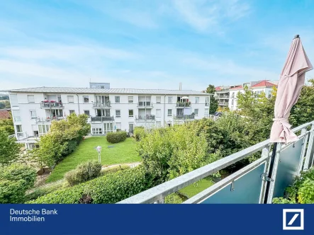 Aussicht_Balkon - Wohnung kaufen in Markgröningen - 4.9% Rendite möglich - 2,5-Zimmer-Etagenwohnung mit Balkon und Außenstellplatz in beliebter Lage 