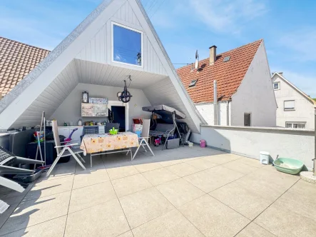 Balkon - Haus kaufen in Walheim - Mit dieser Anzeige könnte der Weg zum Hausbesitzer inkl. Einliegerwohnung für Sie beginnen!