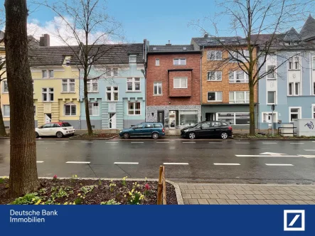 Frontansicht - Haus kaufen in Neuss - Attraktives Mehrfamilienhaus im Herzen des Dreikönigsviertels!