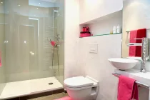 Dusch - Bad mit Toilette im OG