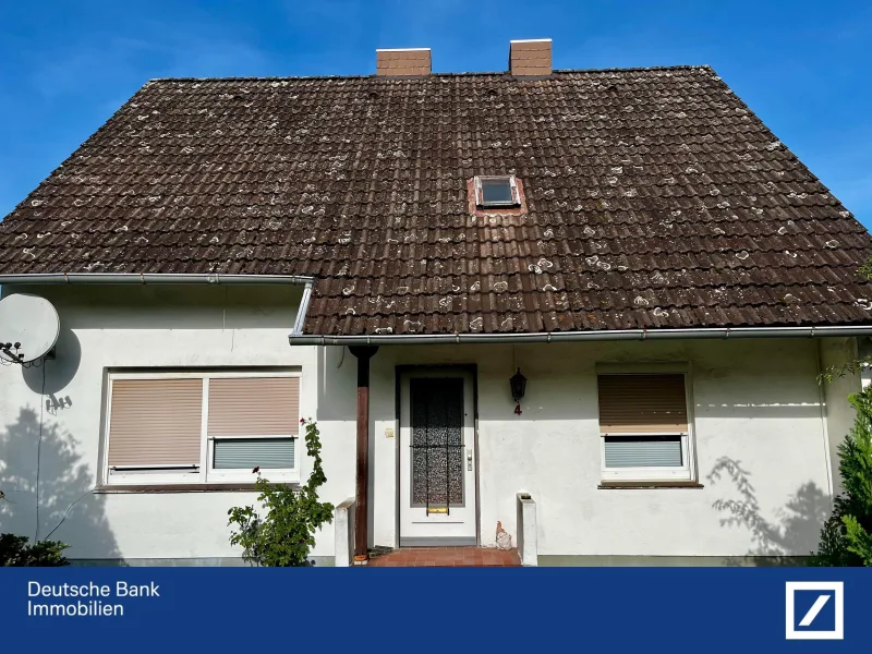 Vorderansicht - Haus kaufen in Barendorf - Ihre Ideen sind gefragt: Haus mit zwei Wohneinheiten auf großem Grundstück!