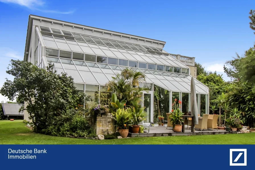 Terrasse - Haus kaufen in Büchen - Mediterrane Architektenvilla im Grünen  - mit modernster Heiz-und Energietechnik