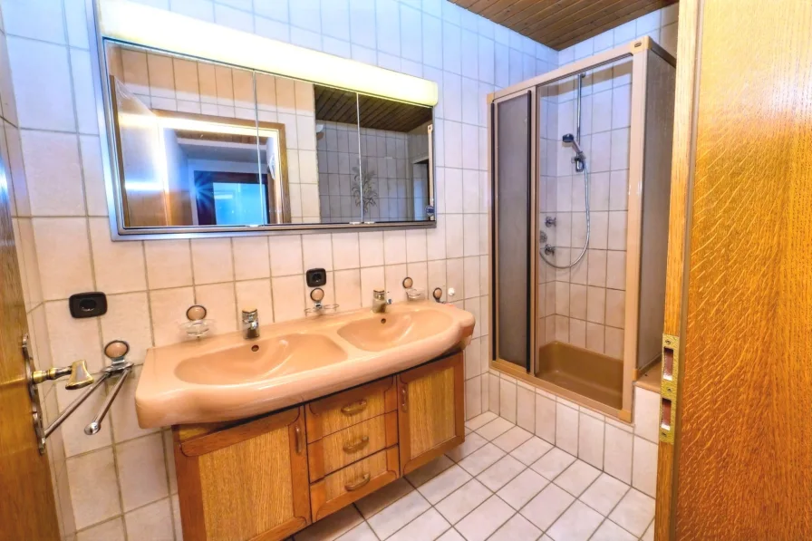 Badezimmer OG