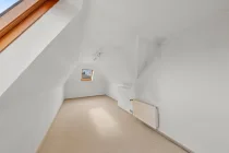 1. Zimmer im Dachgeschoss