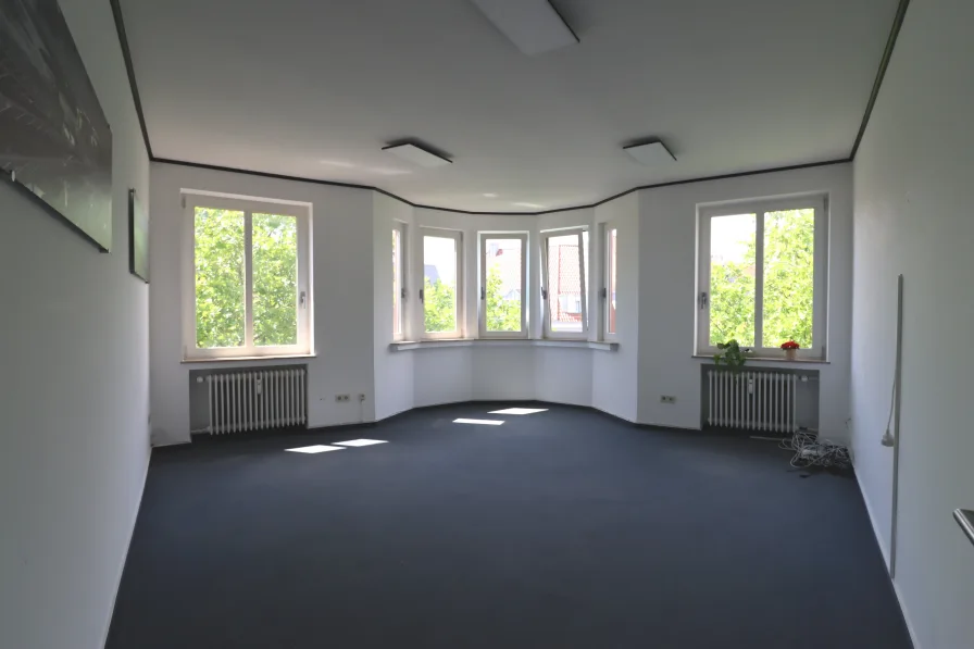 Eckbüro