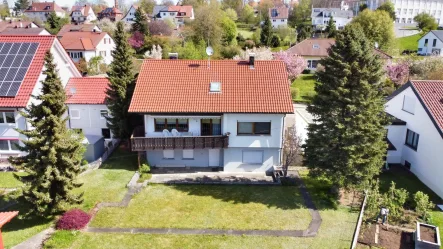 Außenansicht - Haus kaufen in Bitz - Familienfreundliches Wohnhaus mit großem Garten in begehrter Lage