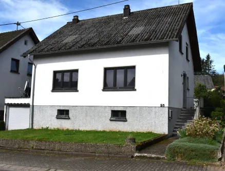 Haus in Krettnich - Haus kaufen in Wadern - Solides Einfamilienhaus mit Potenzial