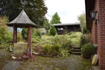 Garten mit Brunnen 