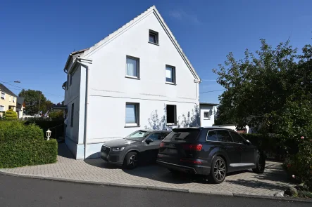 Seitenansicht - Haus kaufen in Dornburg - Ein gepflegtes Einfamilienhaus mit 3 bis 4 Schlafzimmern!