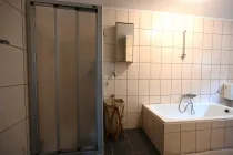 Badezimmer Wohnung UG