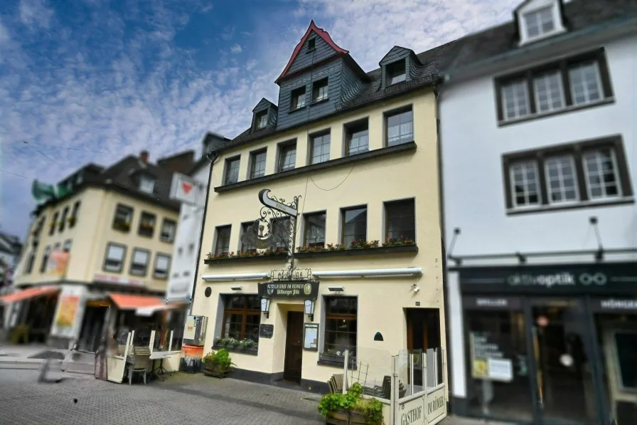 Frontansicht - Gastgewerbe/Hotel kaufen in Mayen - Im Herzen von Mayen! Traditionelles Gasthaus mit sehr viel Charme und großer Betreiberwohnung!