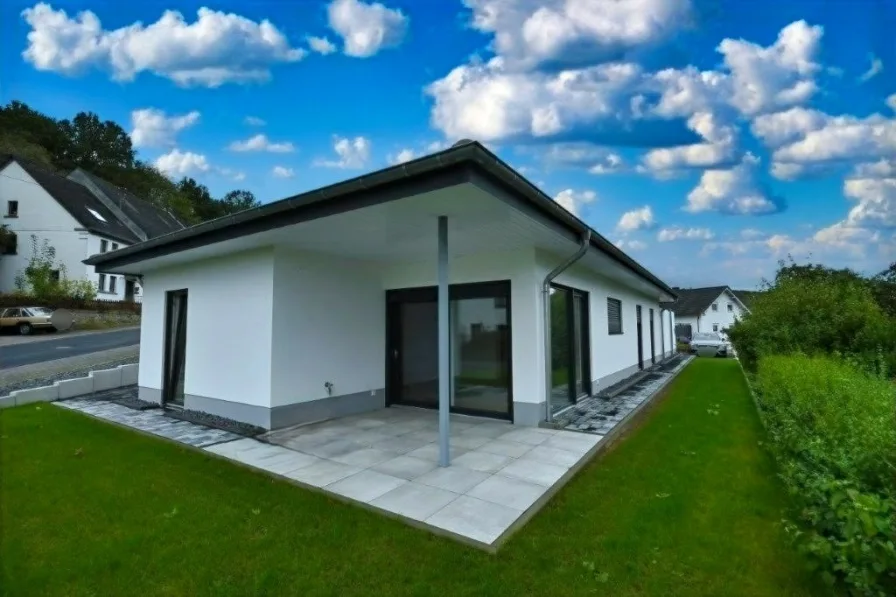 Rückansicht - Haus mieten in Maxsain - Moderner Bungalow mit Komfortabler Ausstattung und KNX Bussystem zur Gebäudesteuerung!