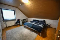 Schlafzimmer DG