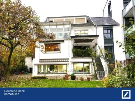 Außenansicht - Wohnung mieten in Krefeld - Sie suchen eine tolle Raumaufteilung mit überdachter Terrasse und Garten? Hier ist Sie!