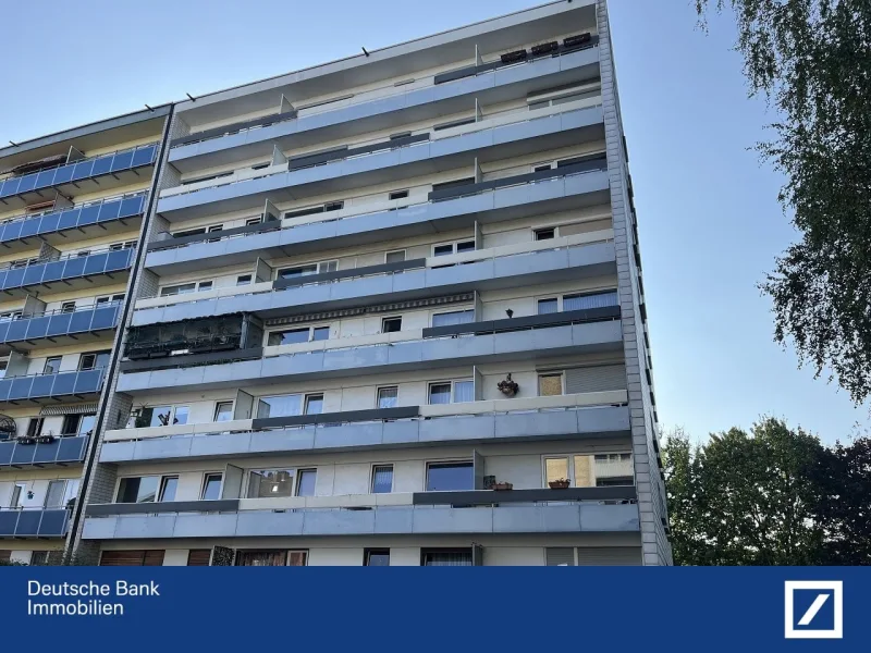 Hausansicht - Wohnung kaufen in Duisburg - Wundervoller Blick ins Grüne und über die Stadt