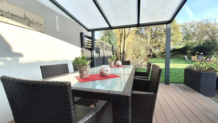 Überdachte Terrasse 