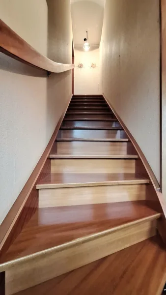 Treppe zum DG