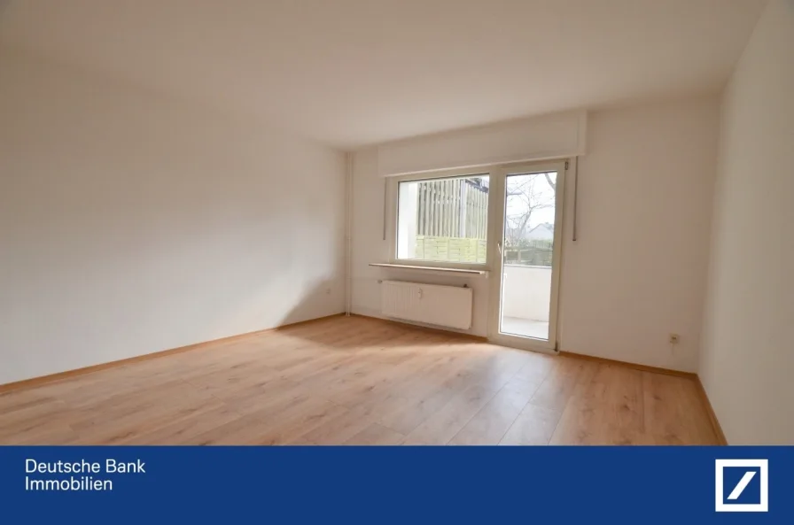 Wohnzimmer - Wohnung mieten in Duisburg - Hier lebt es sich gern! moderne 3,5 Raum Wohnung mit Balkon in Duisburg-Overbruch !