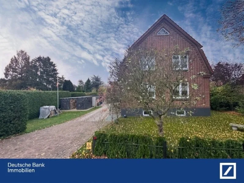 Auffahrt - Haus kaufen in Bobitz - Großzügiges Einfamilienhaus zwischen Schwerin und Wismar in Ostseenähe