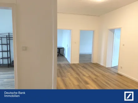 Diele - Wohnung mieten in Mannheim - Renovierte 4 ZKB in Schlossnähe !
