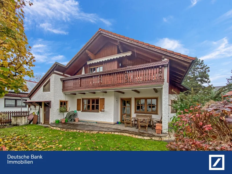 Hausansicht Rückseite - Haus kaufen in München - Wunderschönes Einfamilienhaus in Trudering!