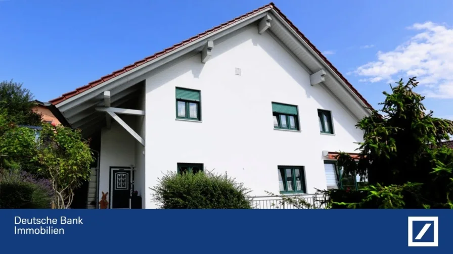 Hausfront - Haus kaufen in Aidenbach - Traumhaus sucht neue Bewohner