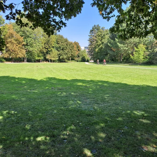 300 Meter bis zum Park - Wohnung kaufen in Stuttgart - 2-Zimmer-Eigentumswohnung in guter Lage