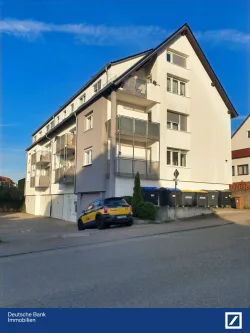 Außenansicht - Wohnung kaufen in Neuhausen - 2-Zi-Whg. in Neuhausen - Haus umfassend saniert 2015 - leer