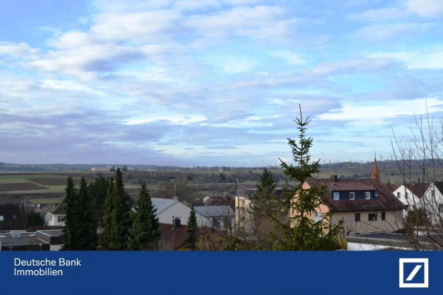 Aussicht - Wohnung kaufen in Ditzingen - Moderne 3-Zi-ETW mit Aufzug in Feldrandlage in Hirschlanden - Innen kpl.neu 2013