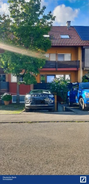 Frontansicht - Haus kaufen in Filderstadt - Gemütliches Reihenhaus in ruhiger Lage von Bernhausen 