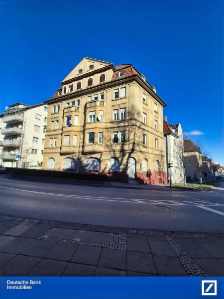 Aussenansicht - Wohnung kaufen in Stuttgart - Leere 2-Zi-ETW in Zuffenhausen - direkt am Bahnhof