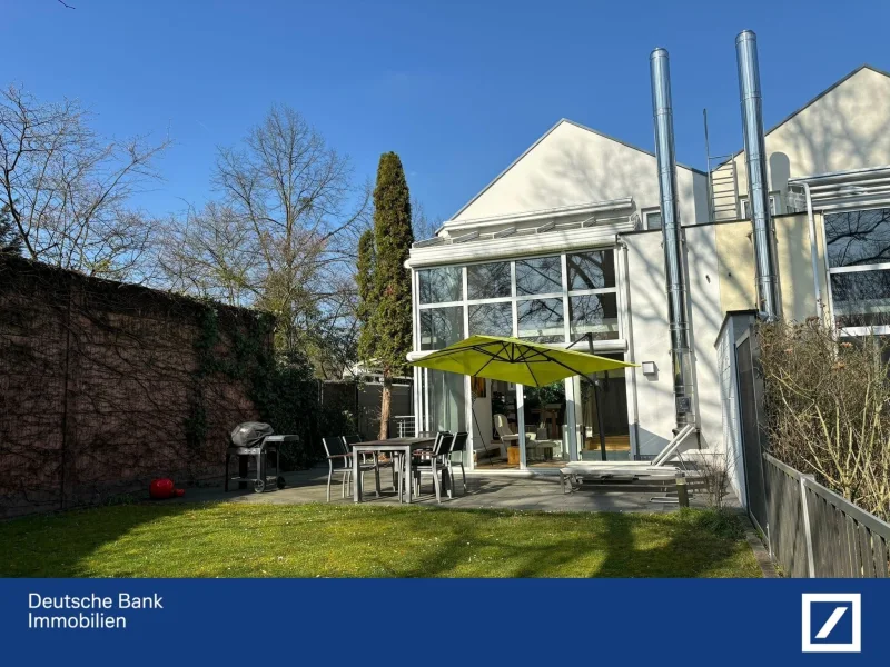 Garten - Haus kaufen in Hanau - Hanau Wilhelmsbad: Großzügige Doppelhaushälfte in begehrter Wohnlage