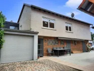 Ansicht Hofseite mit Garage