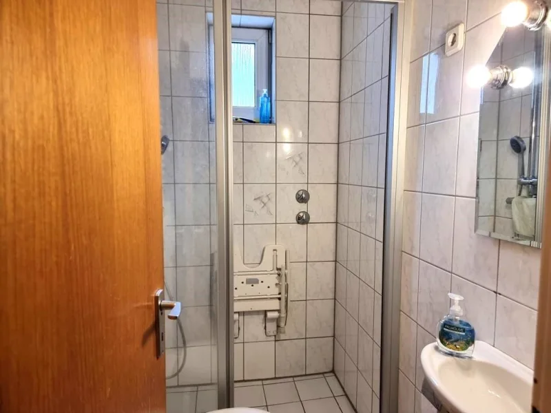 Gäste WC und Dusche