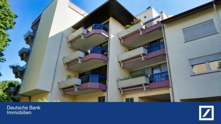 Hausansicht - Wohnung kaufen in Freiburg - Clever investieren - gut gelegene 1-Zimmer-Wohnung