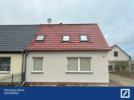 Frontansicht - Haus kaufen in Ducherow - Bauen Sie aus und genießen das Landleben in Ostseenähe!