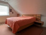 Schlafzimmer DG