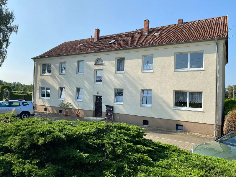 Mehrfamilienhaus, Frontansicht