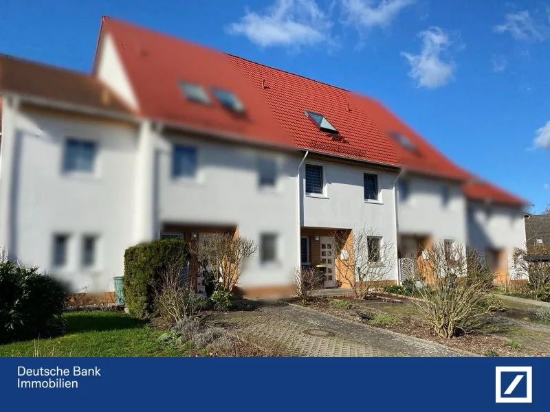 Frontansicht - Haus kaufen in Neubrandenburg - Ruhig und komfortabel wohnen auf dem Lindeberg-Süd!