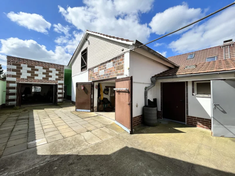 Scheune, Stall, Garage