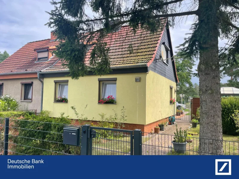 Straßenansicht - Haus kaufen in Am Mellensee - Ländliche Idylle vor den Toren Berlins - 30 Minuten bis zum Berliner Ring