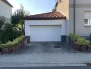 Garage außen 