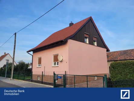 Straßenansicht - Haus kaufen in Arzberg - Gepflegtes Einfamilienhaus in Blumberg bei Torgau