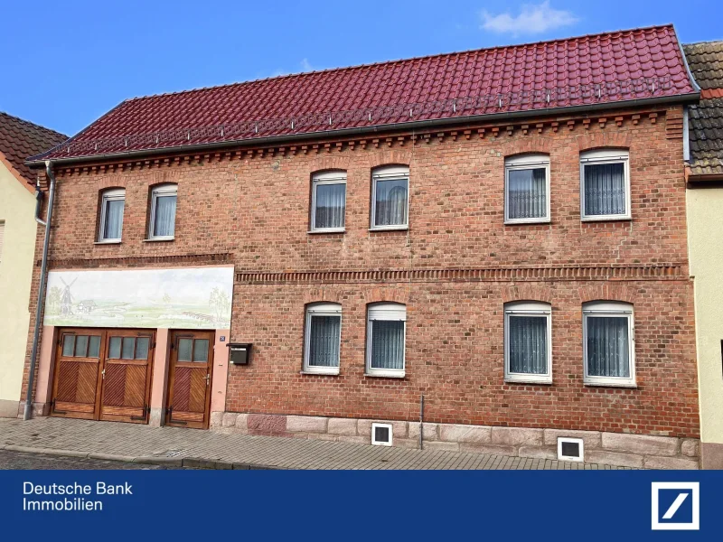 Hausansicht - Haus kaufen in Bad Frankenhausen - Solides Haus mit Platz für Mehr !