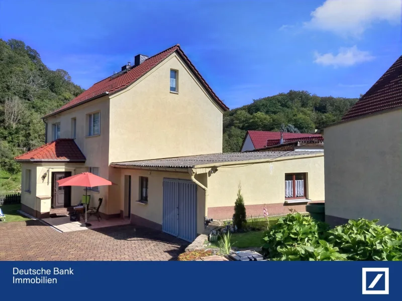 Hausansicht - Haus kaufen in Sangerhausen - Wohlfühlhaus mit Potenzial im charmanten Vorharz !