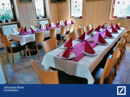 Cafe-Restaurant - Haus kaufen in Buchen - Der Traum vom eigenen Café geht hier in Erfüllung Restaurant mit 2 Wohnungen in beliebter Lage